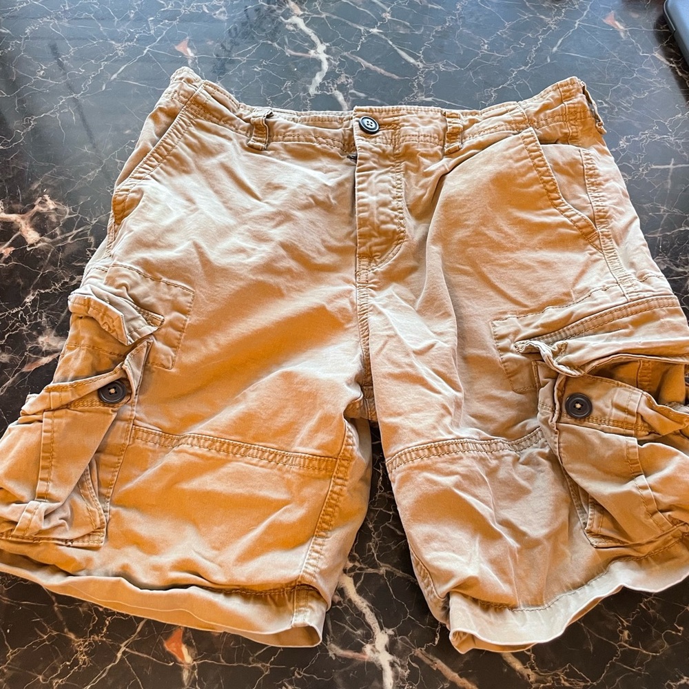 Size 32 shorts Aeropostale